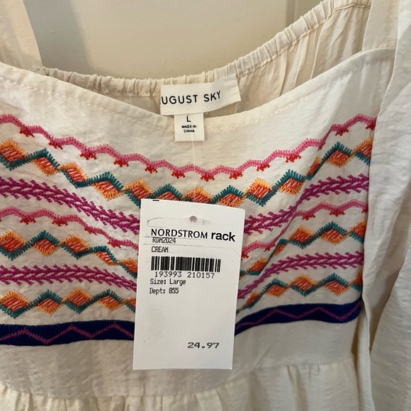 off-white dress with multicolored embroidery - Picture 3 of 3